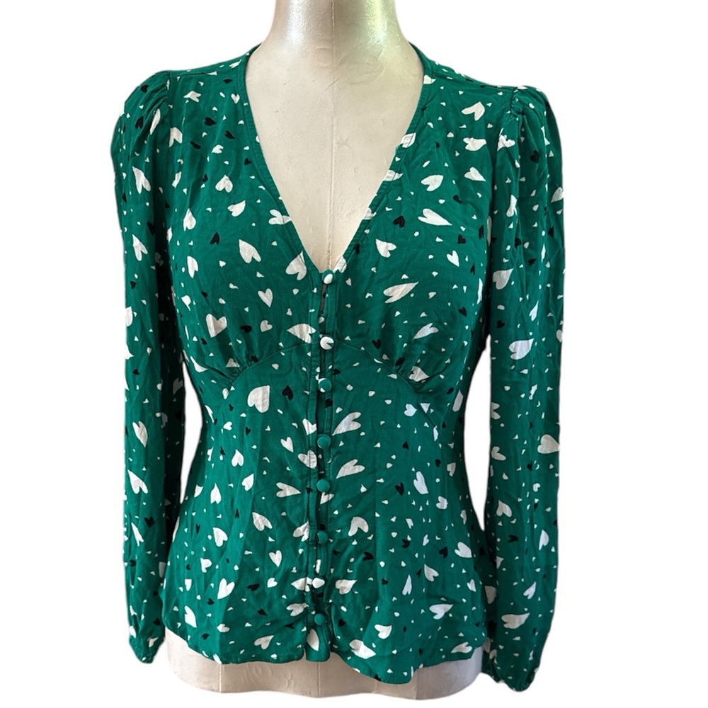Loft Women’s Heart V- Neck long sleeves Puffed sleeves size 2
